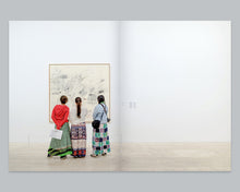 Cargar imagen en el visor de la galería, The (Invisible) Art of Documenting Art